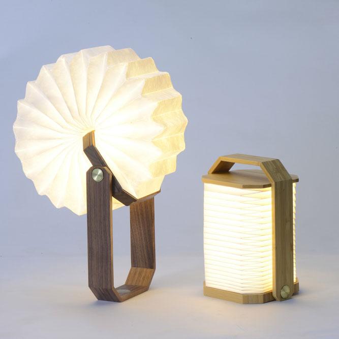 Chic Wooden Hand Table Lamp: Perfect Bedside Accent